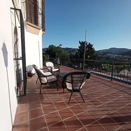 En Con Piscina Málaga